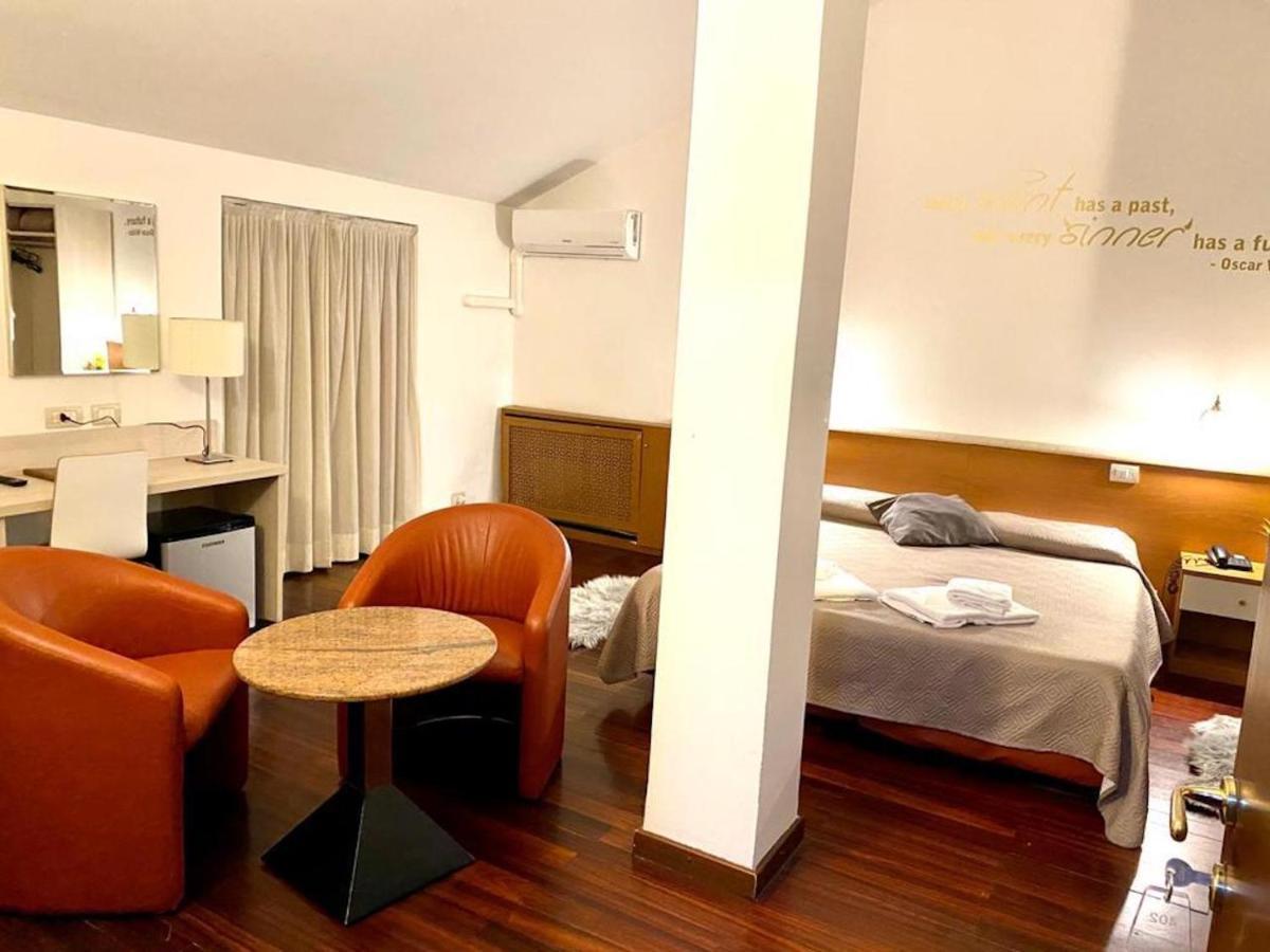 Hotel Ares Milano Extérieur photo